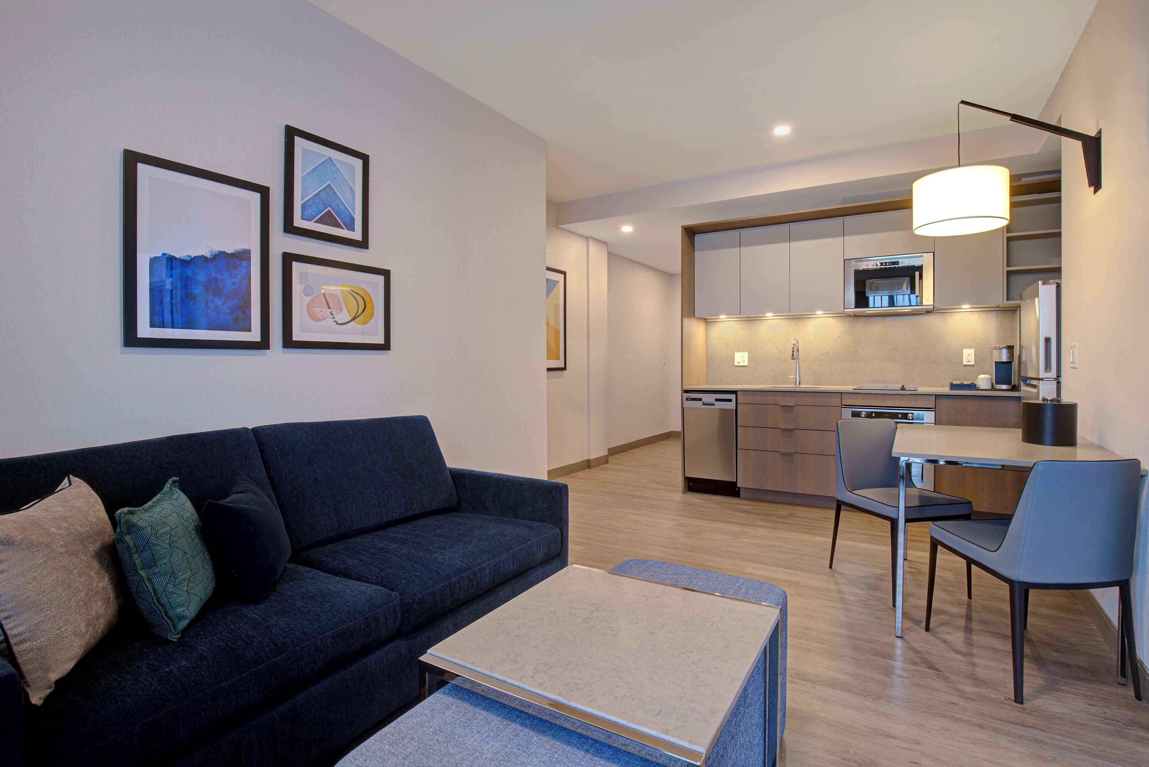 Homewood Suites By Hilton Montreal Downtown Екстер'єр фото