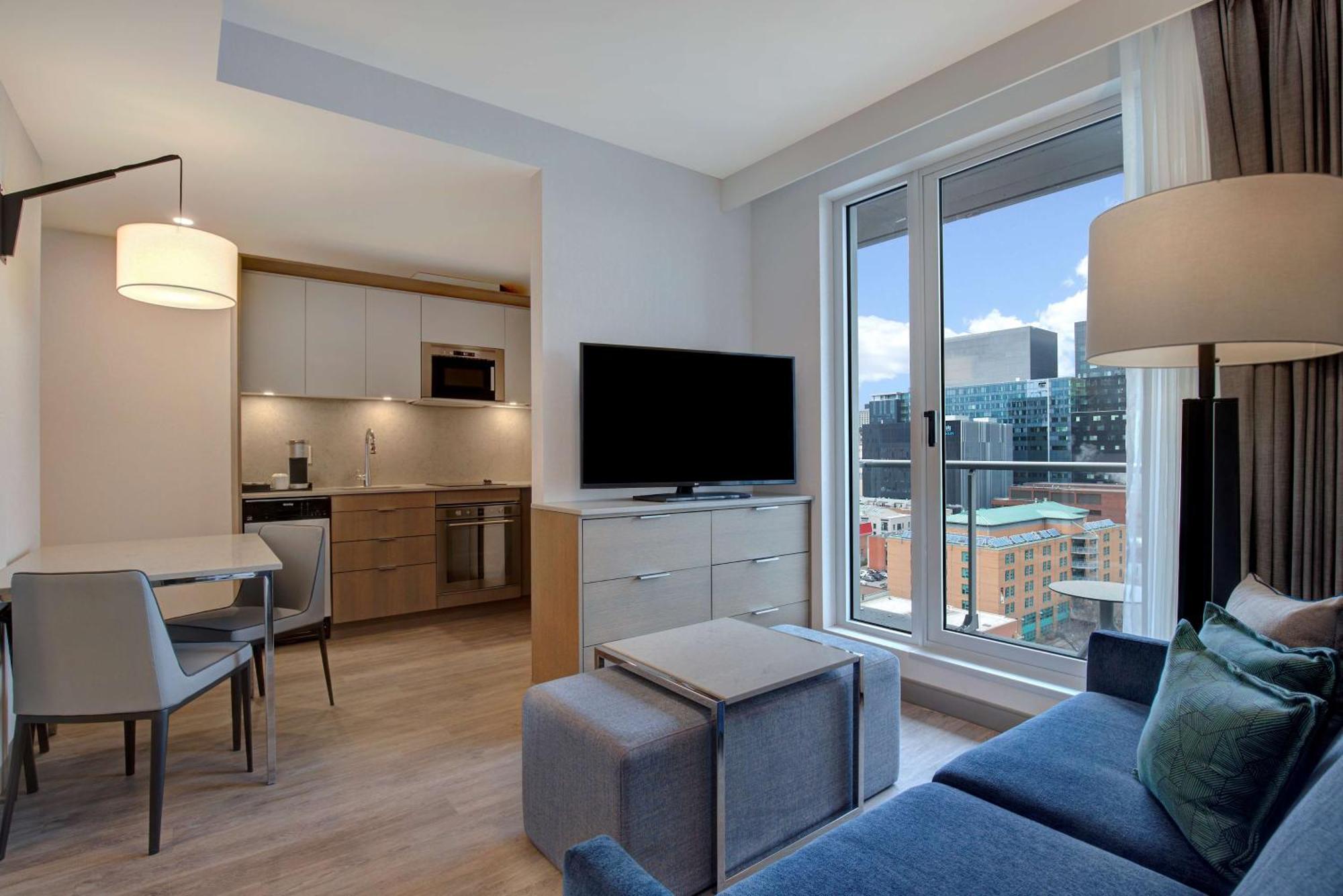 Homewood Suites By Hilton Montreal Downtown Екстер'єр фото