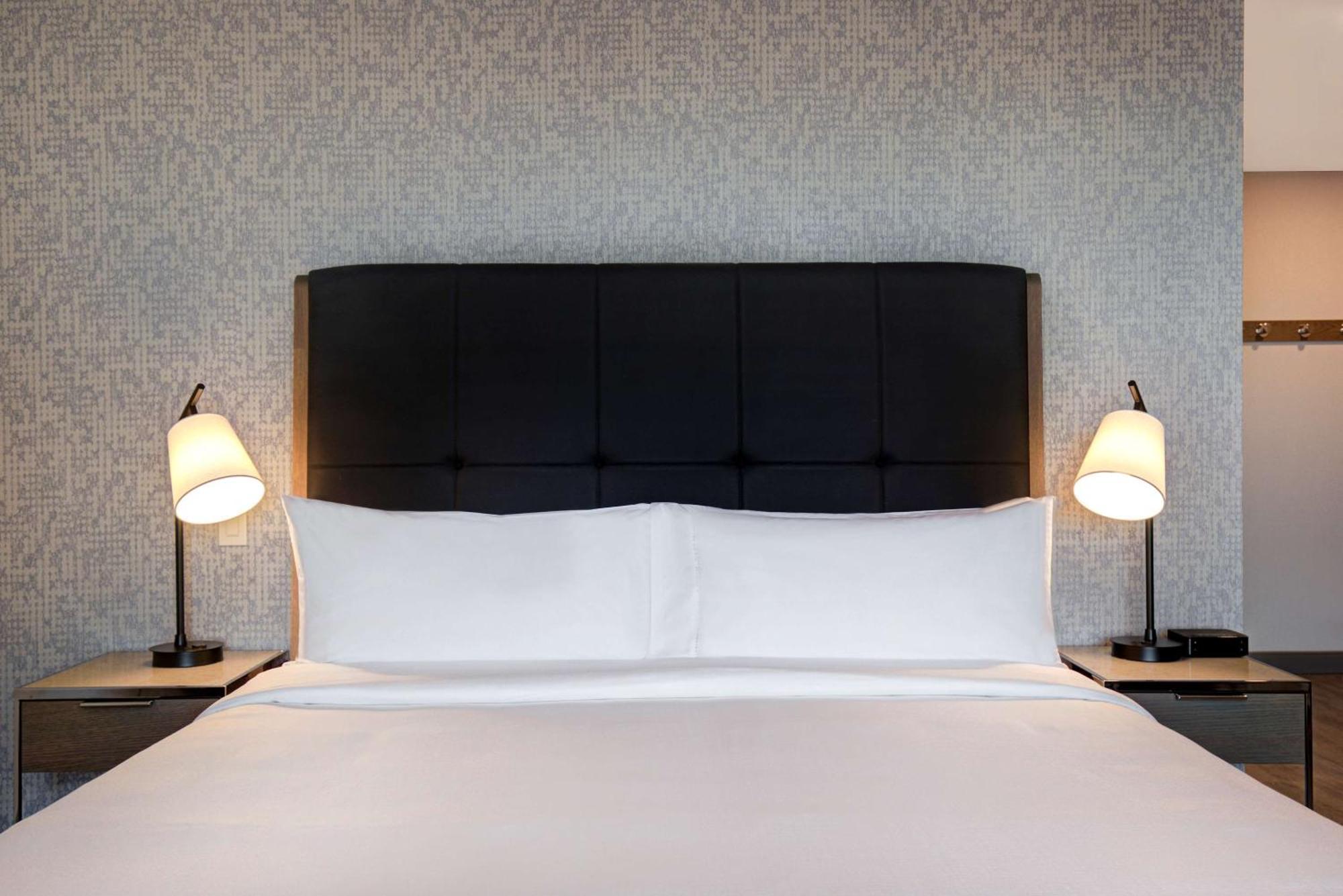 Homewood Suites By Hilton Montreal Downtown Екстер'єр фото