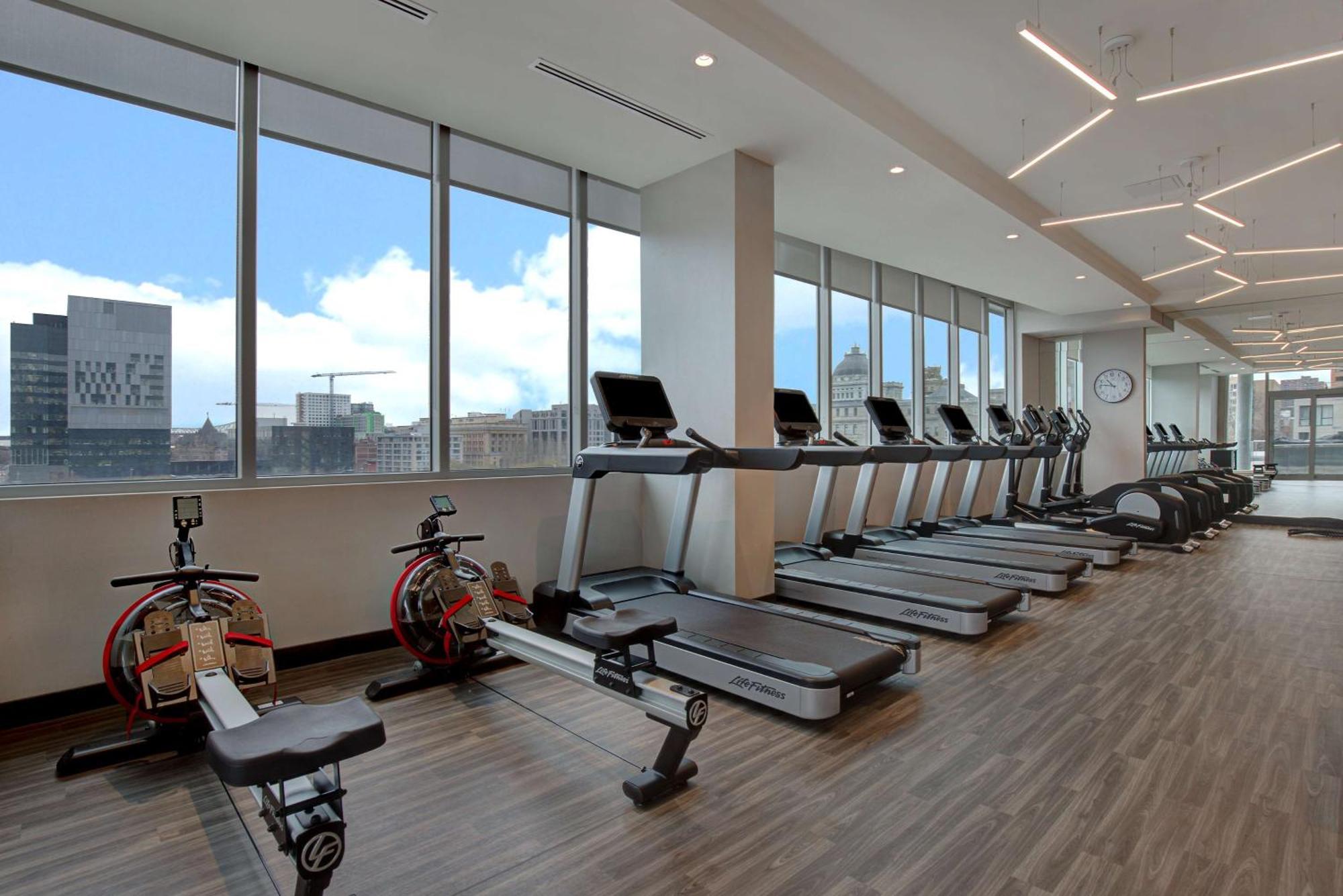 Homewood Suites By Hilton Montreal Downtown Екстер'єр фото