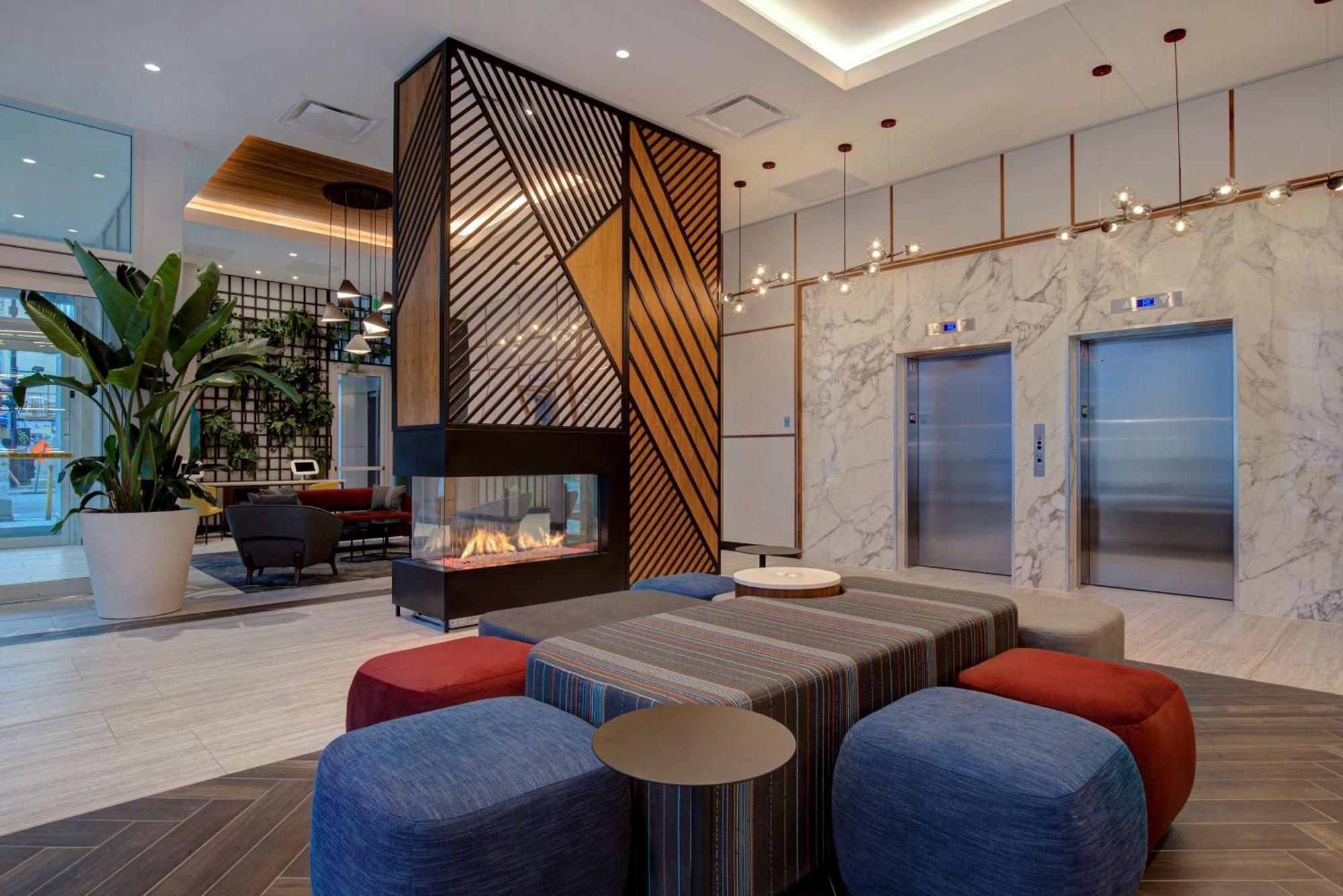 Homewood Suites By Hilton Montreal Downtown Екстер'єр фото