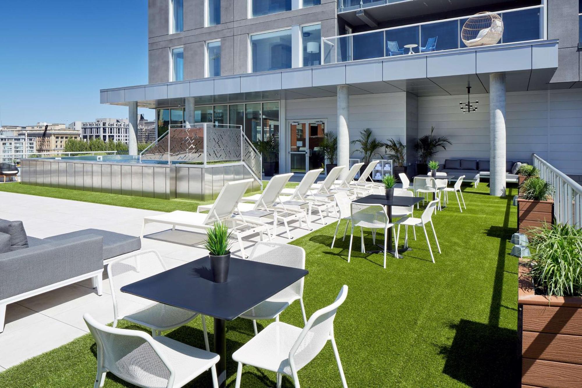 Homewood Suites By Hilton Montreal Downtown Екстер'єр фото